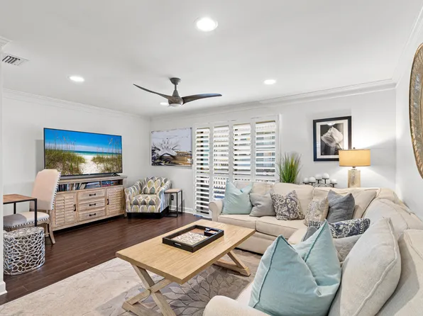 11 Driftwood Rd Unit 22, Miramar Beach, FL 32550