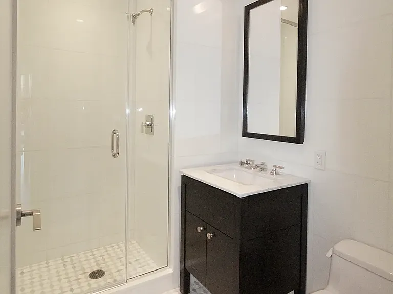 80 Riverside Blvd #8P — Photo 11