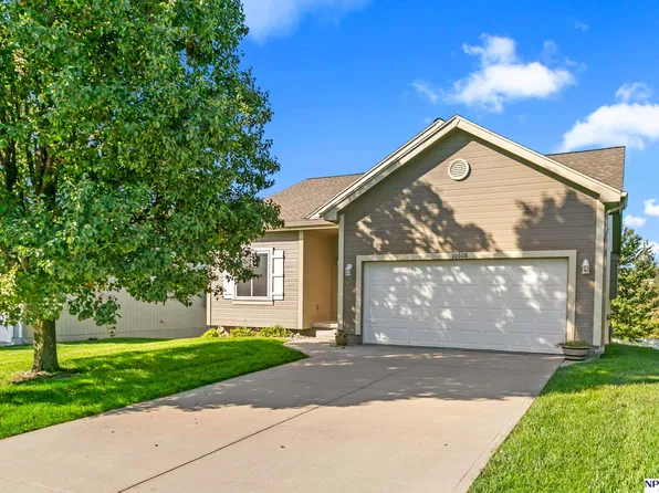 10608 Lewis And Clark Rd, Bellevue, NE 68123