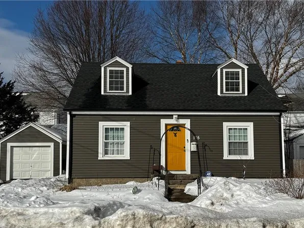 165 Whitford Ave, Providence, RI 02908