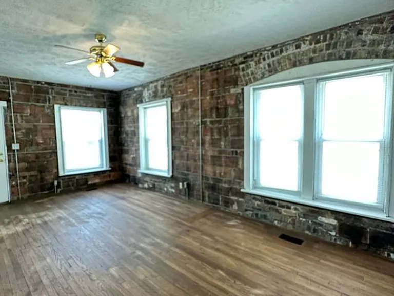 603 S 31st St #603 — Photo 3