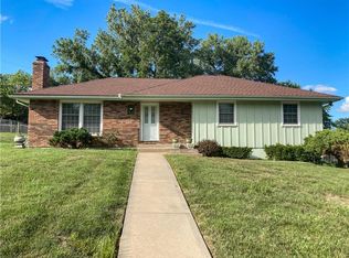 8412 E 49th Ter, Kansas City, MO 64129