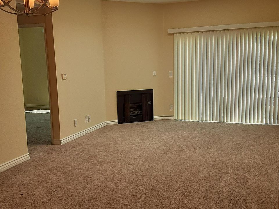 1st image of 3745 Bagley Ave #206