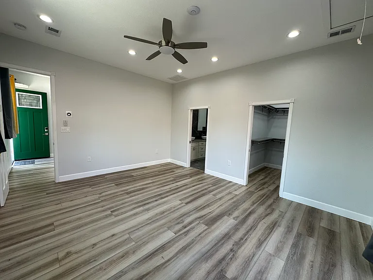 2114 Derby Ave #B — Photo 25