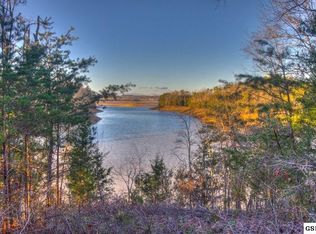 25 Scott St #25, Sevierville, TN 37876