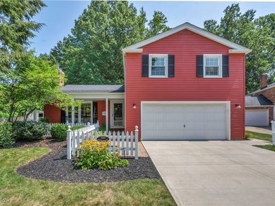 23465 Greenwood Ln, North Olmsted, OH, 44070