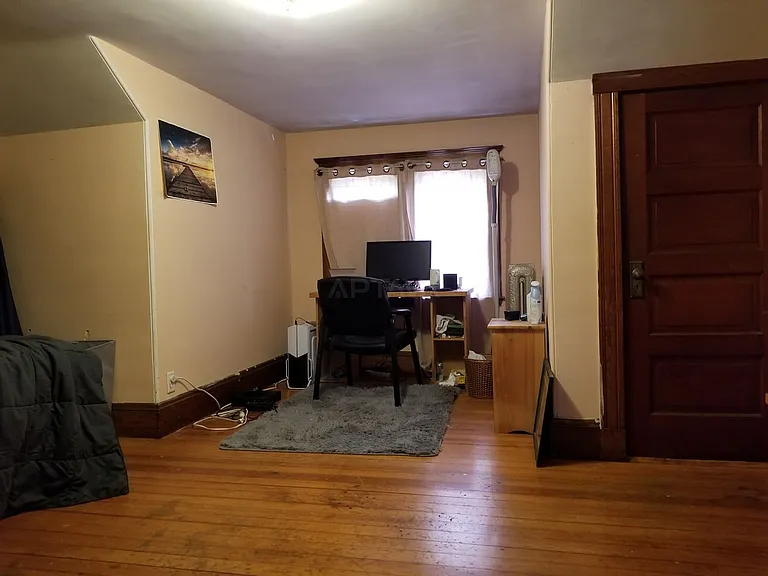 14 Warner St #2 — Photo 8