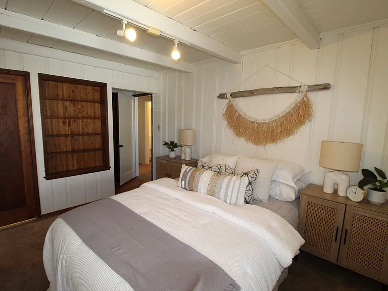 Charming Midtown Ventura Home- 3 Bedroom + 1.75 Bath — Photo 35