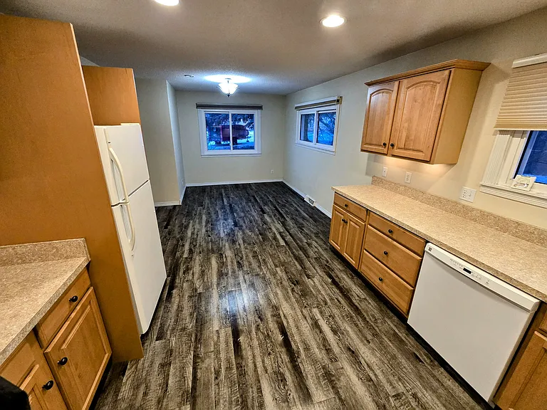 1206 Downey St — Photo 9