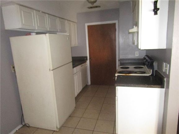 3rd image of 109 Meudon St
