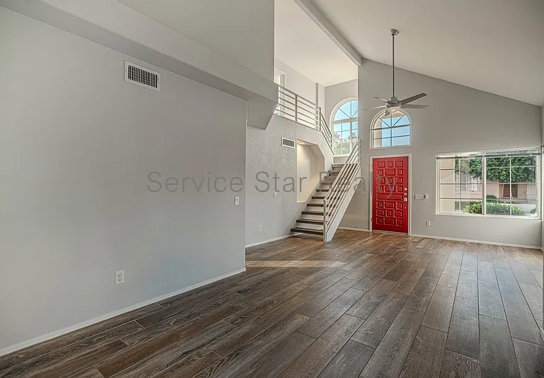 3801 E Orchid Ln — Photo 7