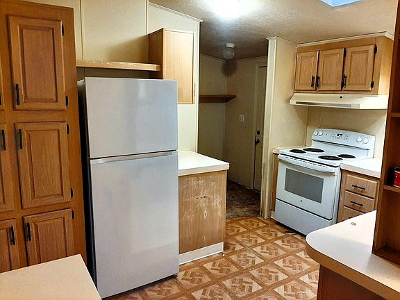 3rd image of 14068 SE Shawnee Rd