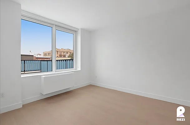 Rented by REZI | media 6