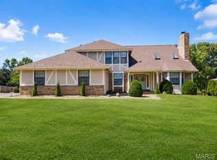 440 Meramec Way, Saint Charles, MO 63303