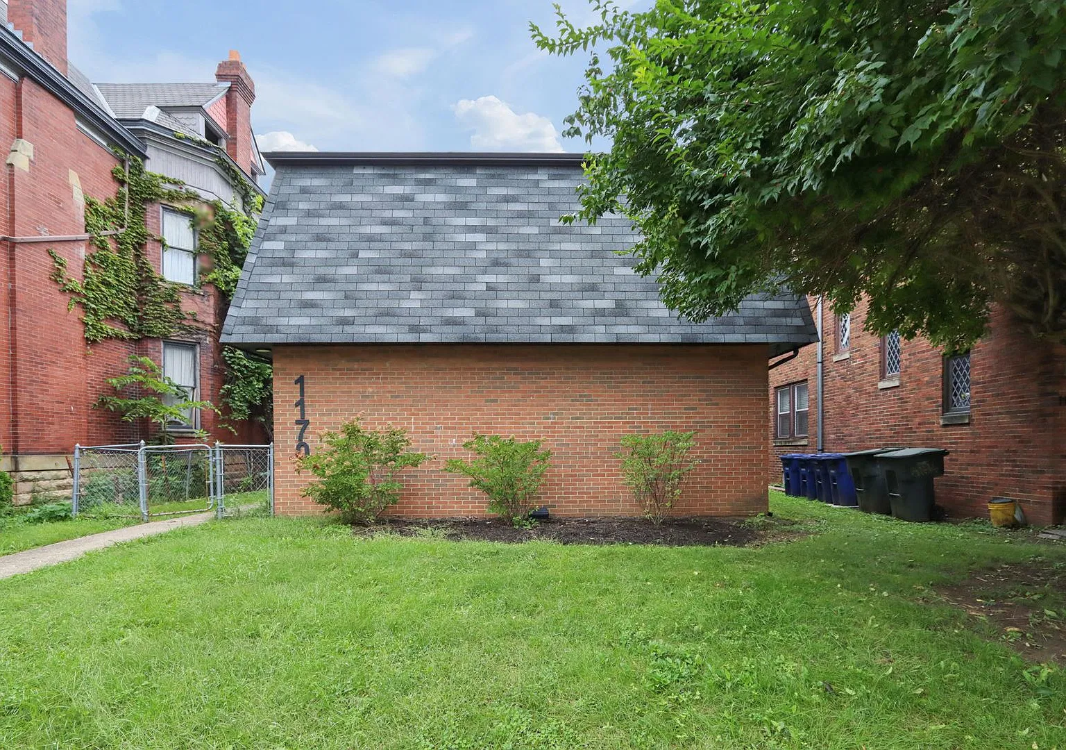 1170 Bryden Road - B - Unit B — Photo 2