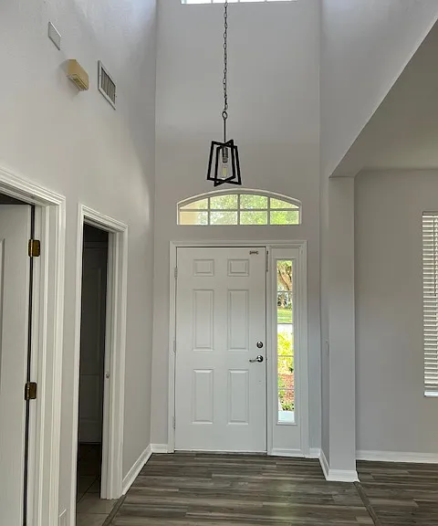 8359 Moccasin Trail Dr — Photo 1