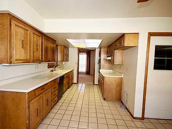5th image of 9273 McFall Dr