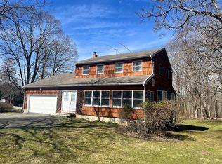 23 Dodgingtown Rd, Bethel, CT 06801