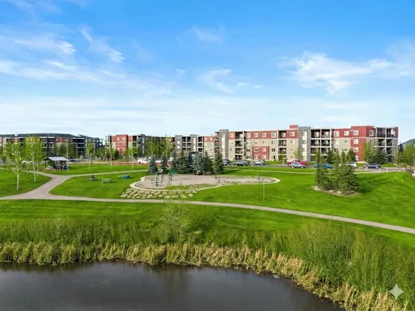 5 Saddlestone Way NE #412, Calgary, AB T3J 0S2
