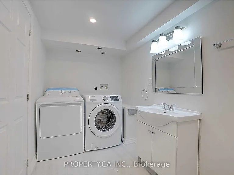 39 Farrell Ave — Photo 24