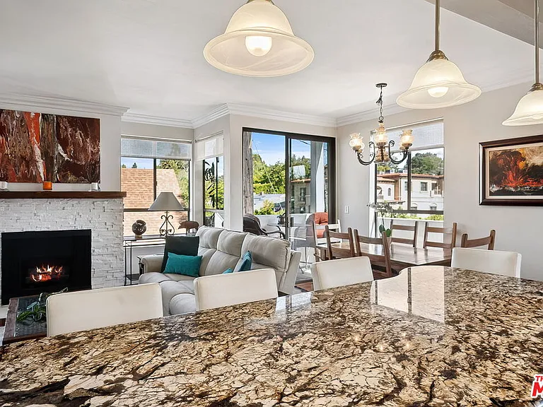 12115 San Vicente Blvd #311 — Photo 14