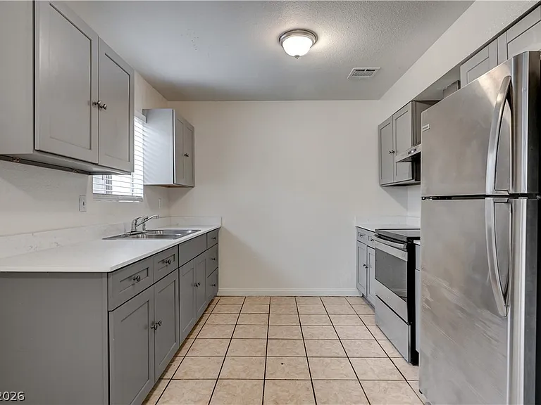1832 Goldfield St #1 — Photo 6