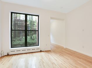 230 W 75th St APT 1, New York, NY 10023