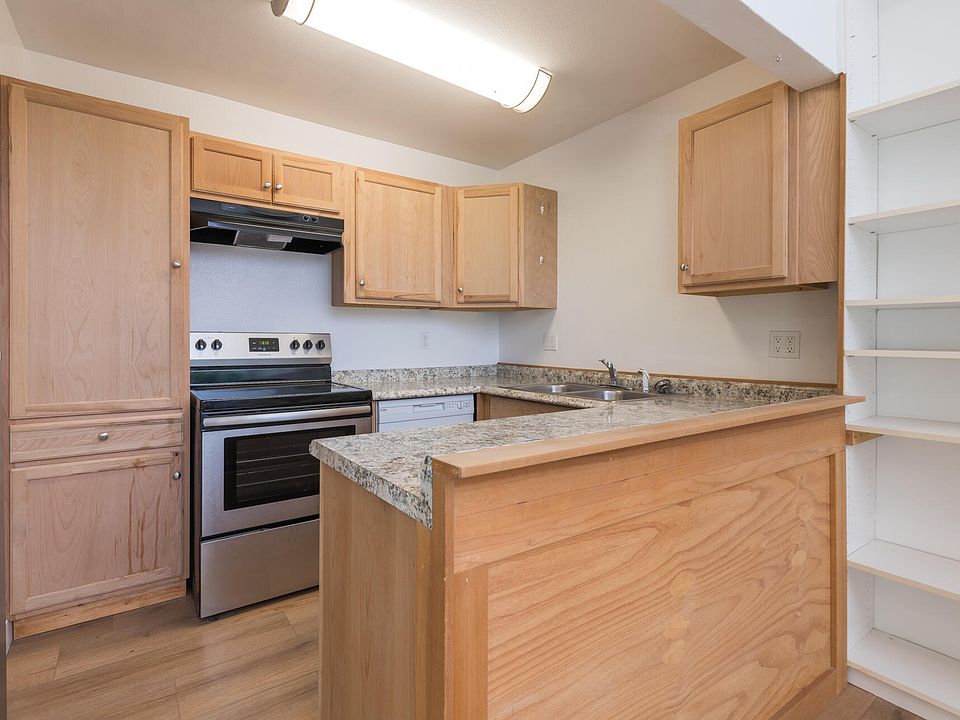 1st image of 233 Pinewood Ln #D