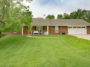 3119 Country Club Dr, Jefferson City, MO 65109