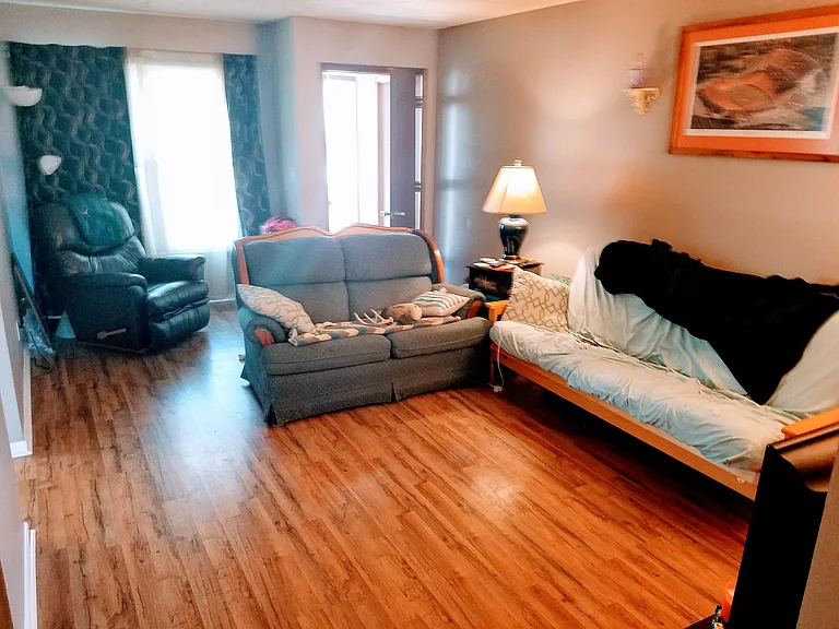 426 Jeffrey Ln — Photo 3