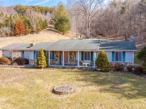 6658 N 226th Hwy, Bakersville, NC 28705