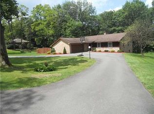 659 Clover Hill Rd, Somerset, PA 15501