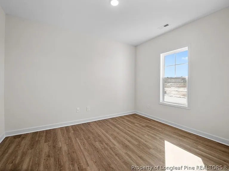 544 Ashley Heights Dr — Photo 3