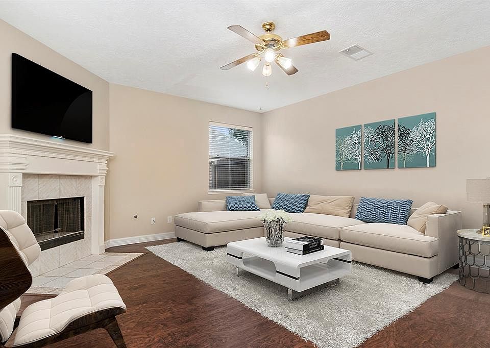 1st image of 2318 W Van Trease Dr