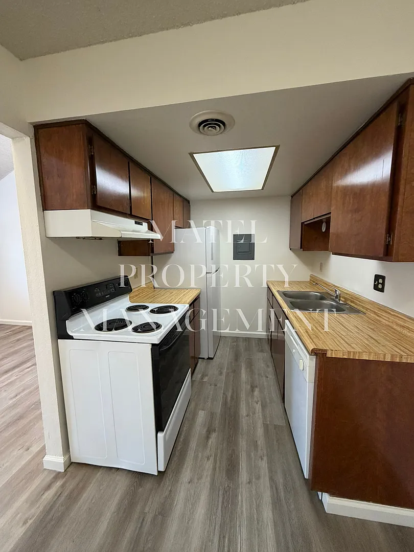 STAN325 — Photo 4