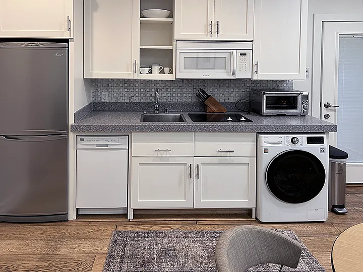 1052 S Crescent Heights Blvd — Photo 12