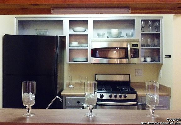 5th image of 8038 Broadway St APT 209H