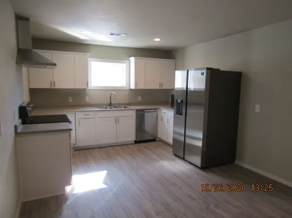 810 N 5th St Unit C, Jacksonville, OR 97530