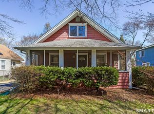 105 Knickerbocker Avenue, Stamford, CT