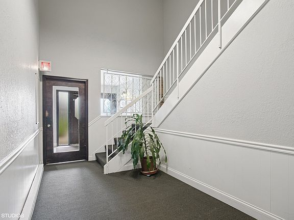 3rd image of 1132 E Randville Dr Unit 1E