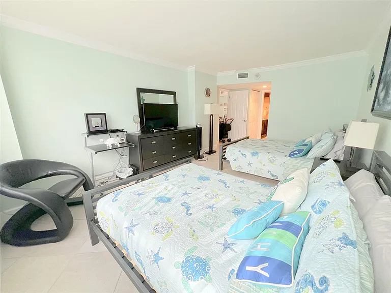 3400 Galt Ocean Dr #503S — Photo 16