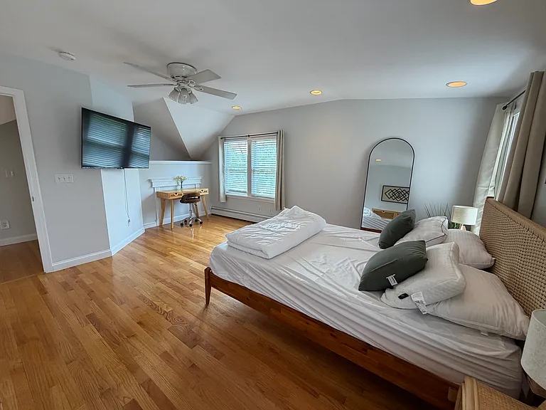 67 Saint James Cir #2 — Photo 16