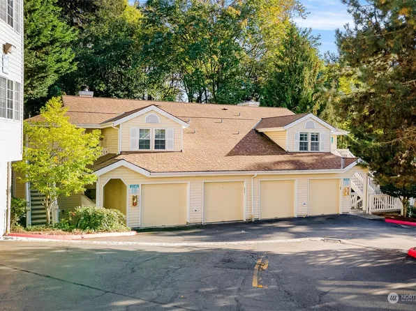 2740 118th Avenue SE #201, Bellevue, WA 98005