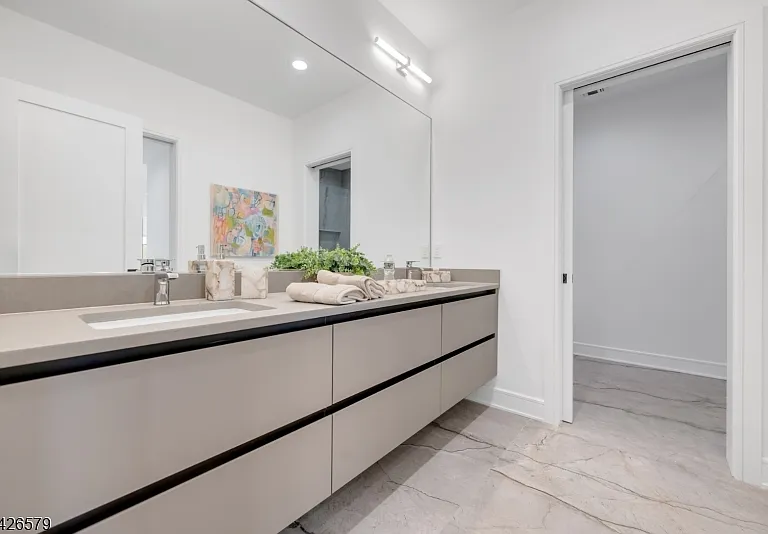 27 Feldman Ct — Photo 31