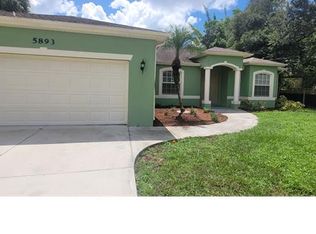 5893 Tropicaire Blvd, North Port, FL 34291