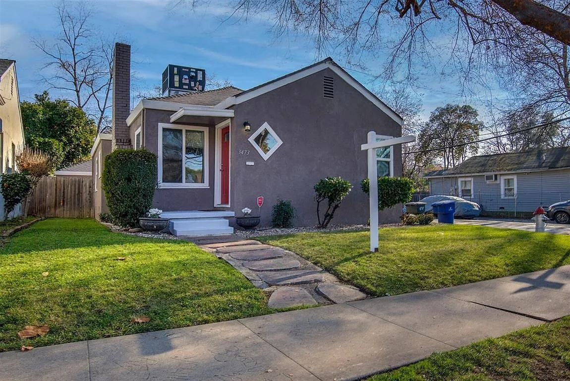 2 bed, $1,800 — Photo 3