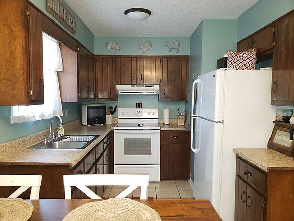 4th image of 7318 Oakwood St