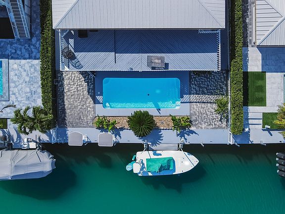 4th image of 320 5th St