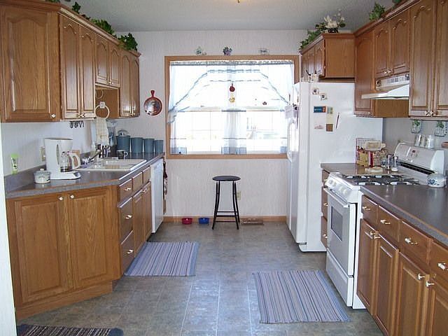 2nd image of 8705 E Long Lane Dr
