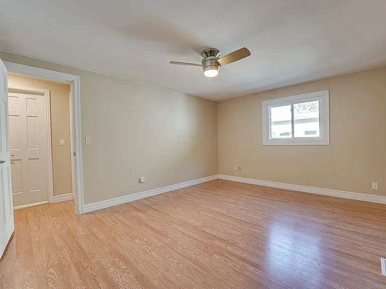4274 Peach Tree Ct — Photo 17